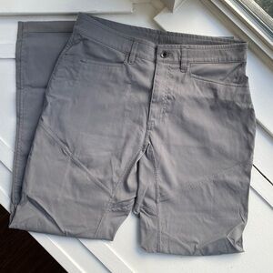 ① Mountain Hardwear • Men's Hardwear AP™ Active Pant in Manta Grey • Size 33/34